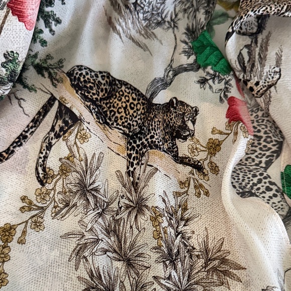 L'AGENCE Multicolor Backless Dress silk
L'AGENCE Gevena Jungle Tropical Coverup - Picture 7 of 12